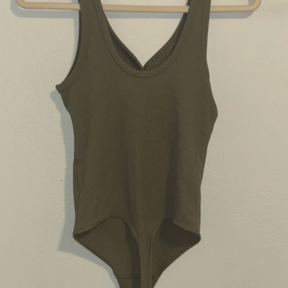 Abercrombie & Fitch Green Bodysuit One Piece - Picture 2 of 2